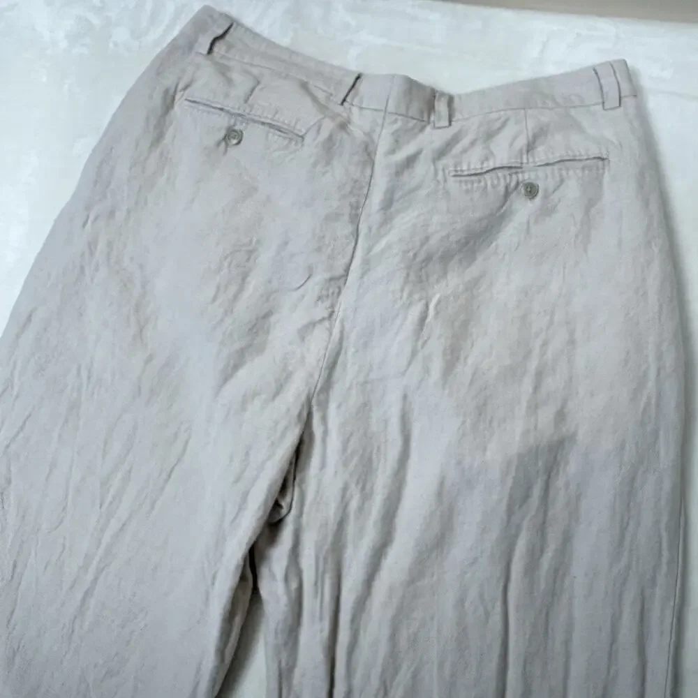 Tommy Bahama Mens Khaki Linen Silk Blend Pleated Pants Fits 34x27 Relaxed Fit